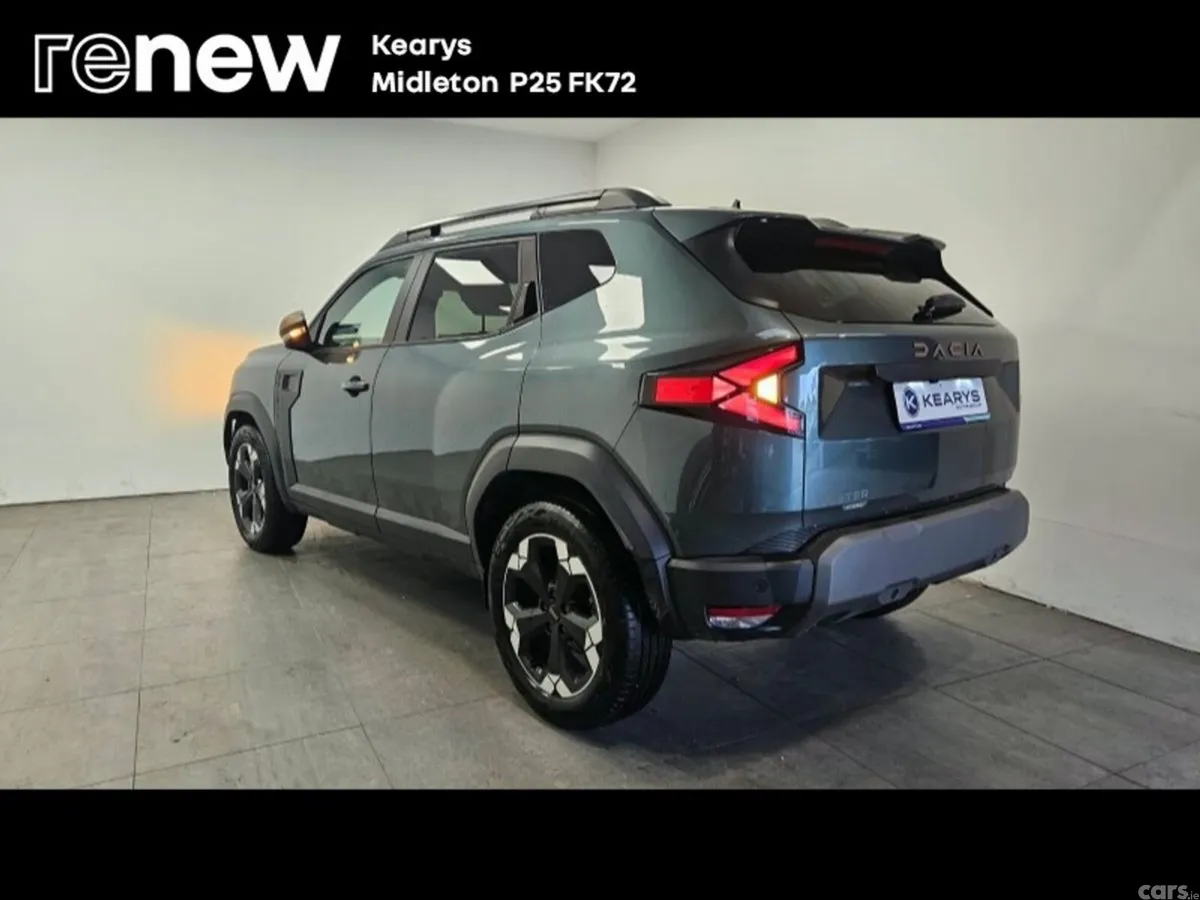 Dacia Duster SUV, Petrol Hybrid, 2026, Green