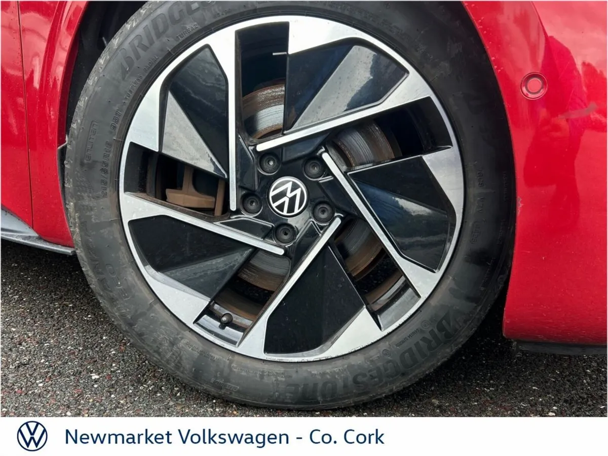 Volkswagen ID.3 Hatchback, Electric, 2022, Red