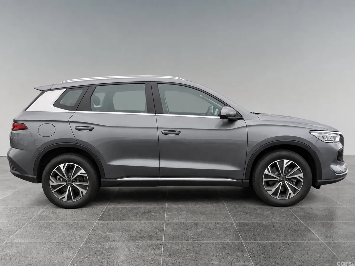 BYD SEALION 5 Hatchback, Petrol Plug-in Hybrid, 2026, Grey