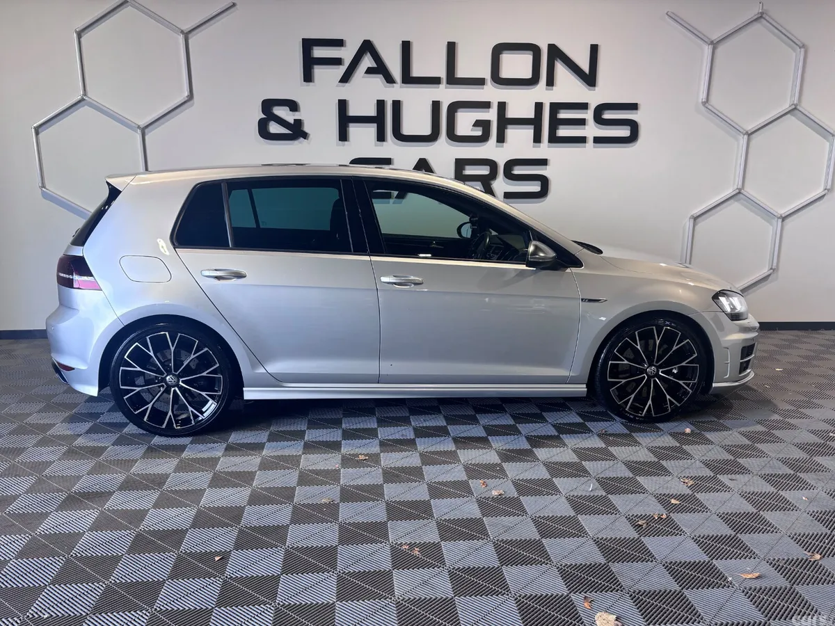 Volkswagen Golf Hatchback, Petrol, 2015, Silver