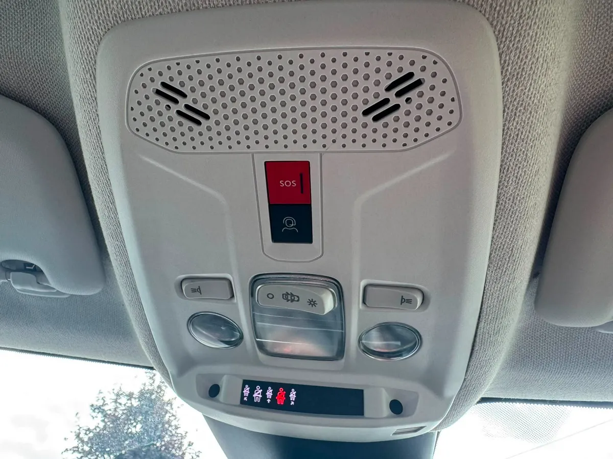 Citroen C4 Hatchback, Petrol, 2024, Red