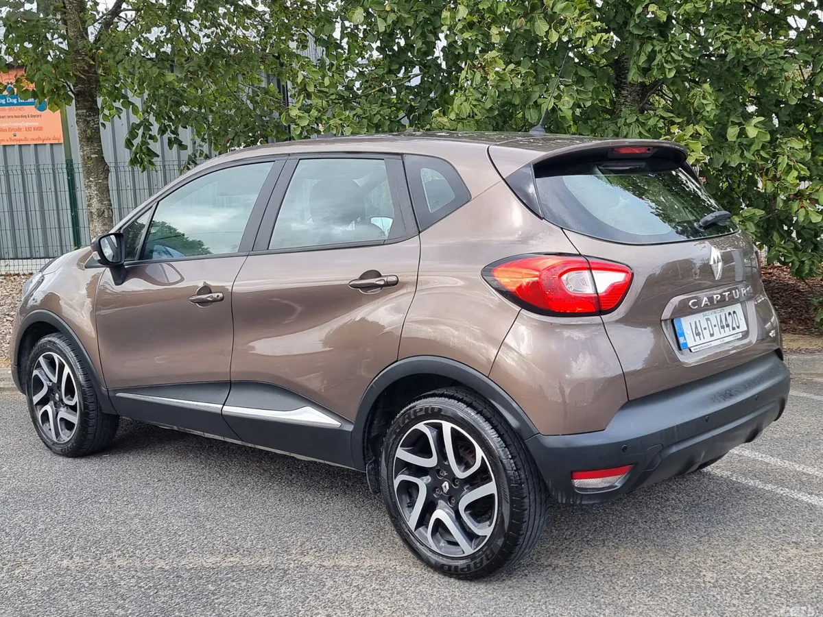 Renault Captur Hatchback, Diesel, 2014, Brown