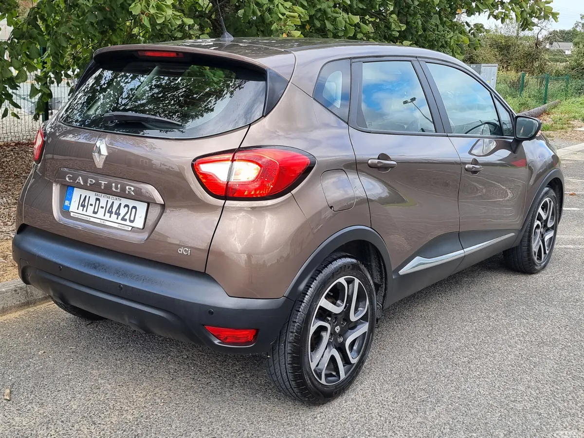 Renault Captur Hatchback, Diesel, 2014, Brown