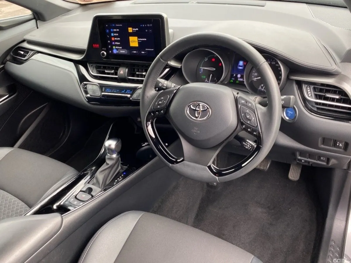 Toyota C-HR SUV, Petrol Hybrid, 2023, Grey