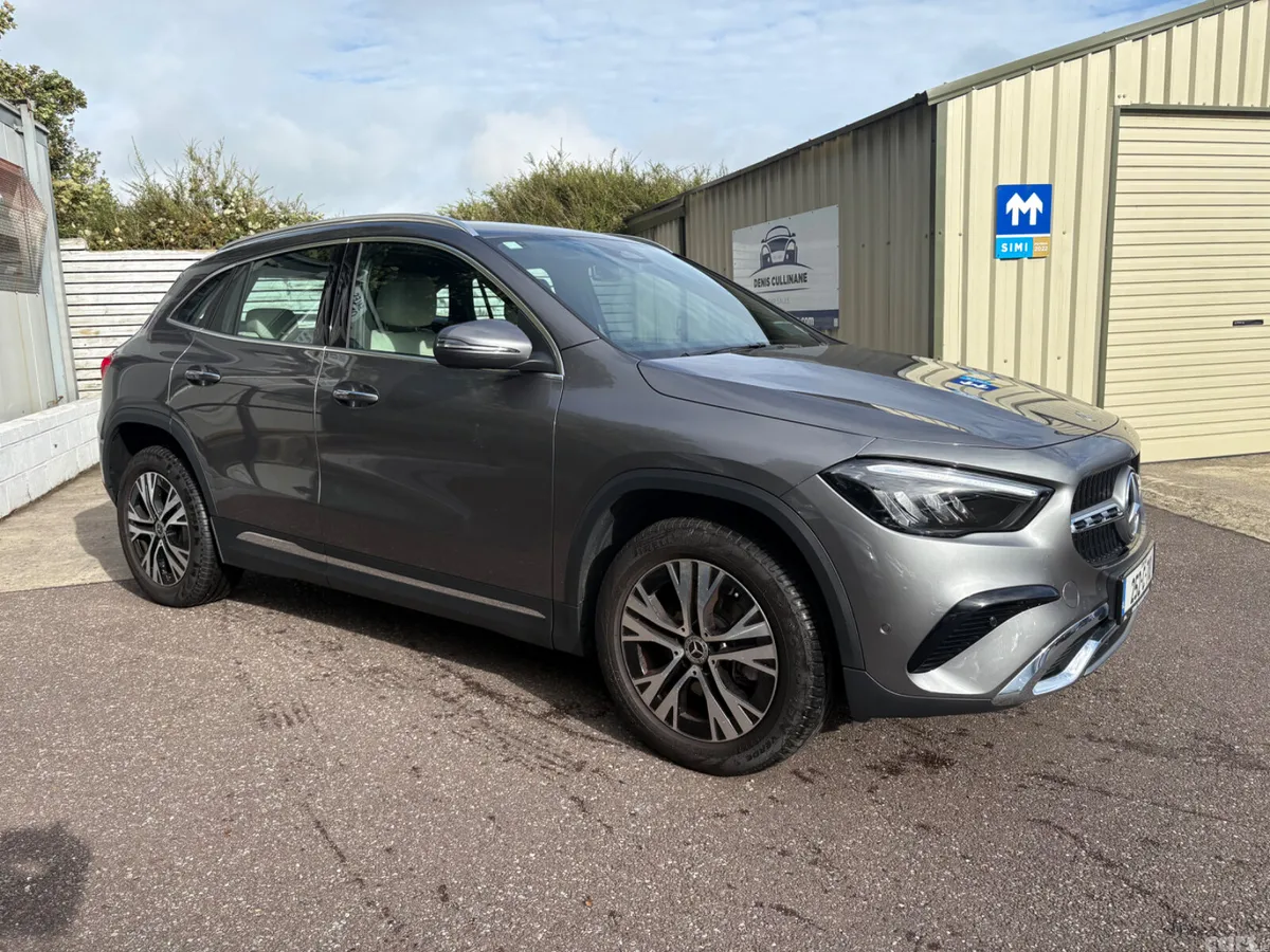 Mercedes-Benz GLA SUV, Petrol, 2025, Grey