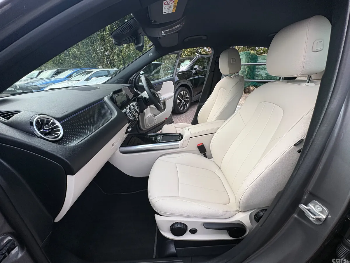 Mercedes-Benz GLA SUV, Petrol, 2025, Grey