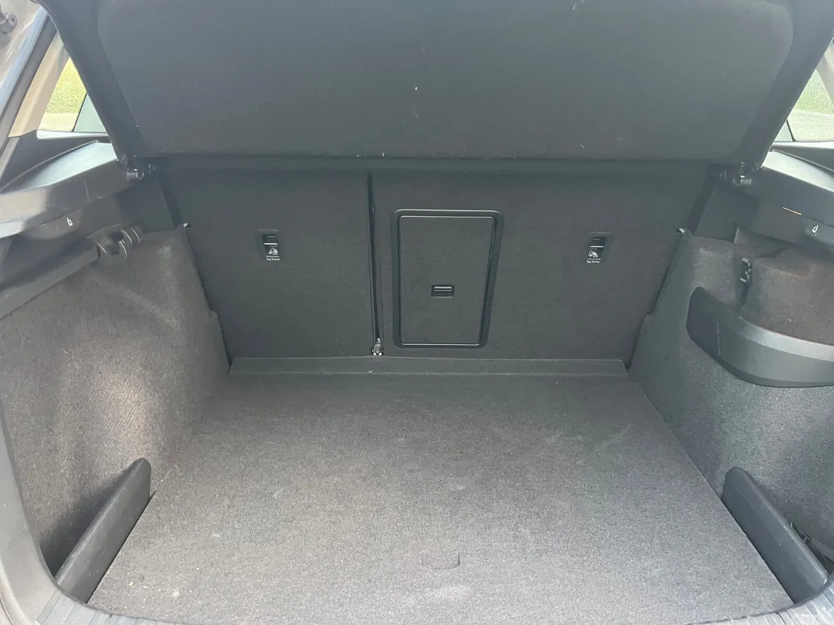 Skoda Karoq Estate, Petrol, 2019, Grey