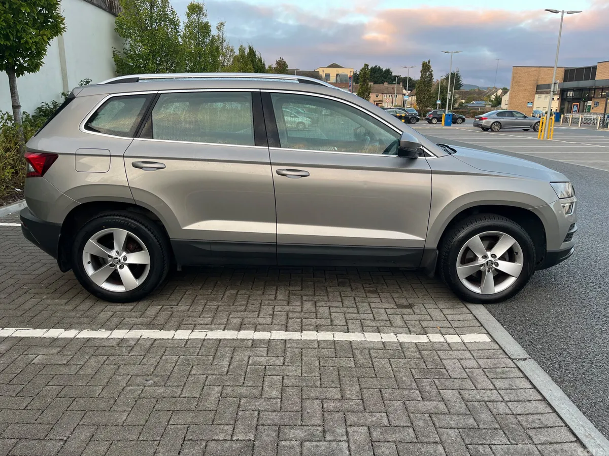 Skoda Karoq Estate, Petrol, 2019, Grey