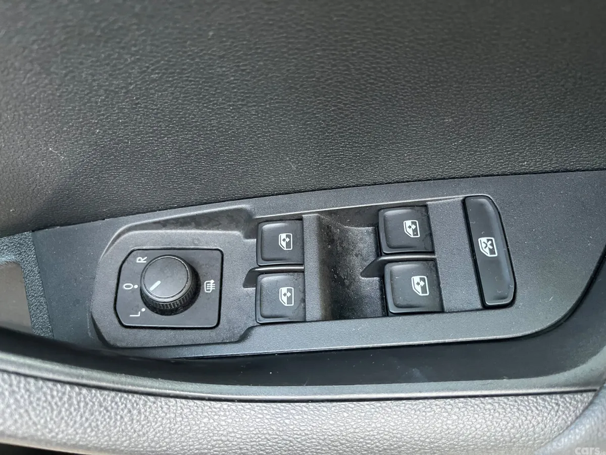Skoda Karoq Estate, Petrol, 2019, Grey