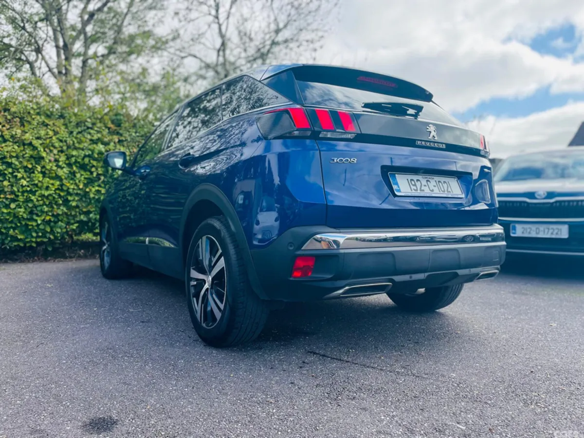 Peugeot 3008 MPV, Petrol, 2019, Blue