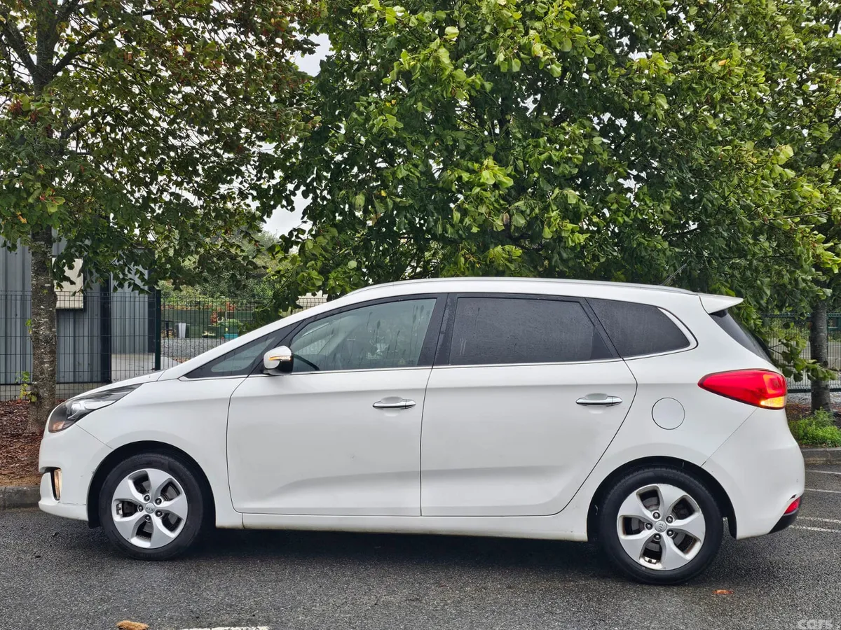 Kia Carens MPV, Diesel, 2015, White