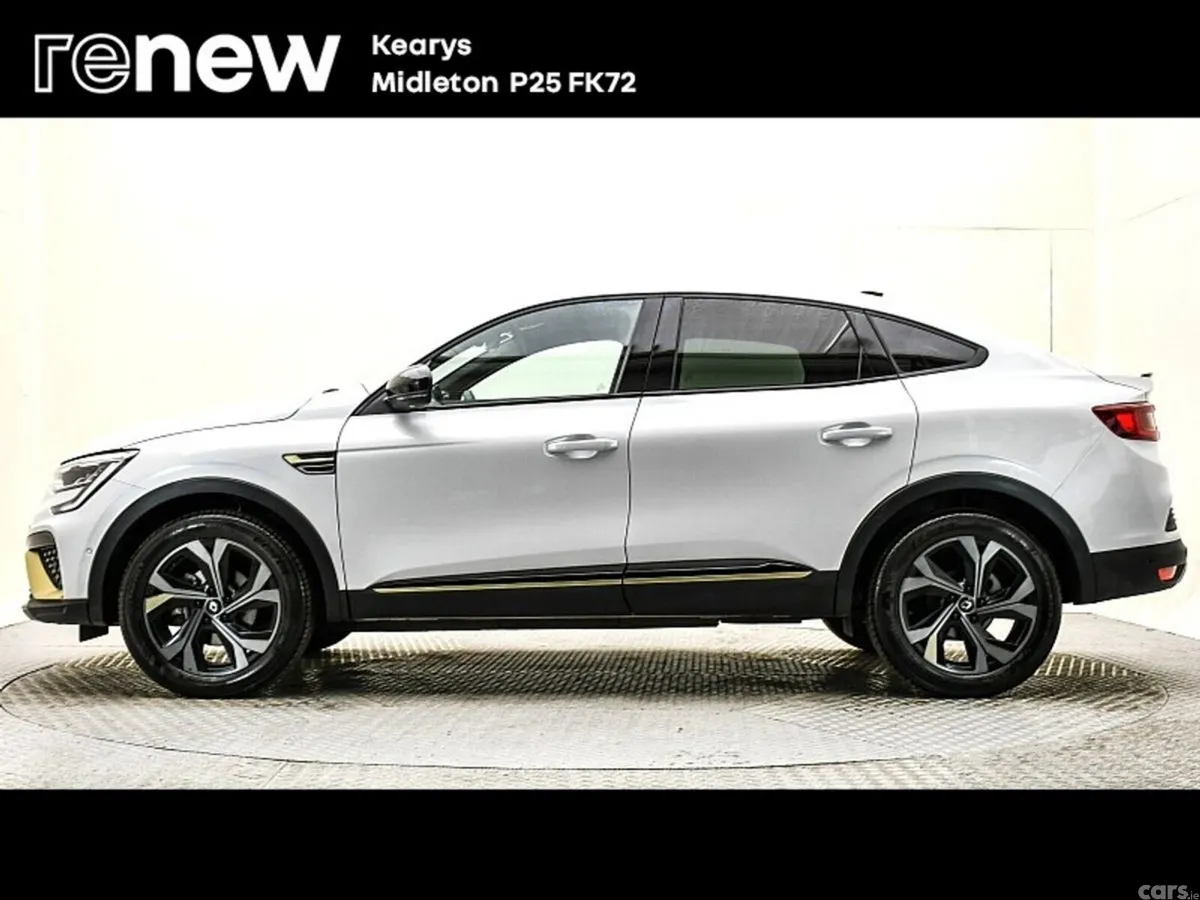 Renault Arkana SUV, Petrol Hybrid, 2023, White