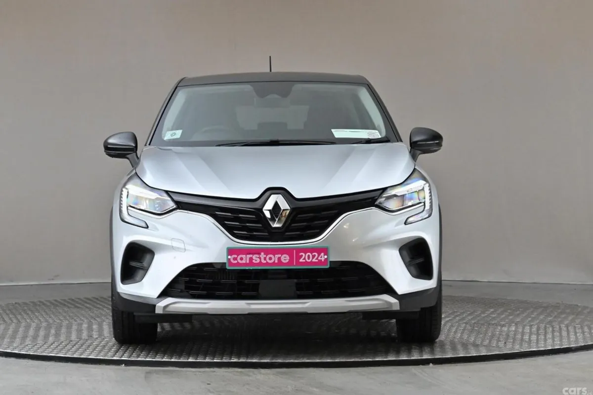 Renault Captur SUV, Petrol, 2024, Grey