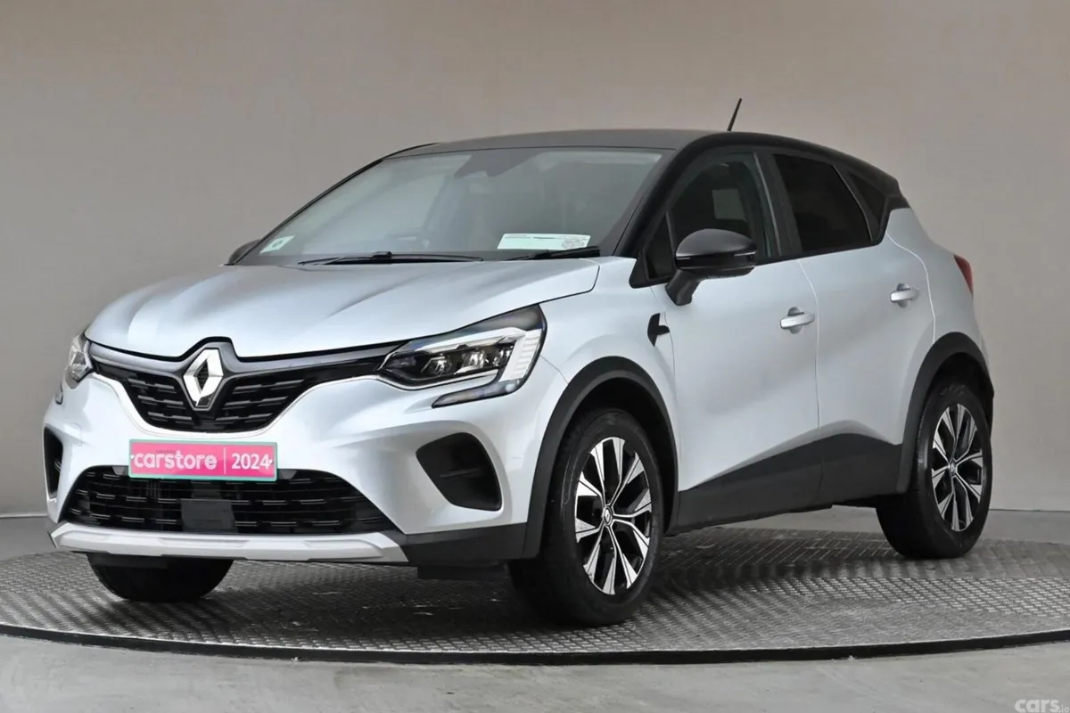 Renault Captur SUV, Petrol, 2024, Silver