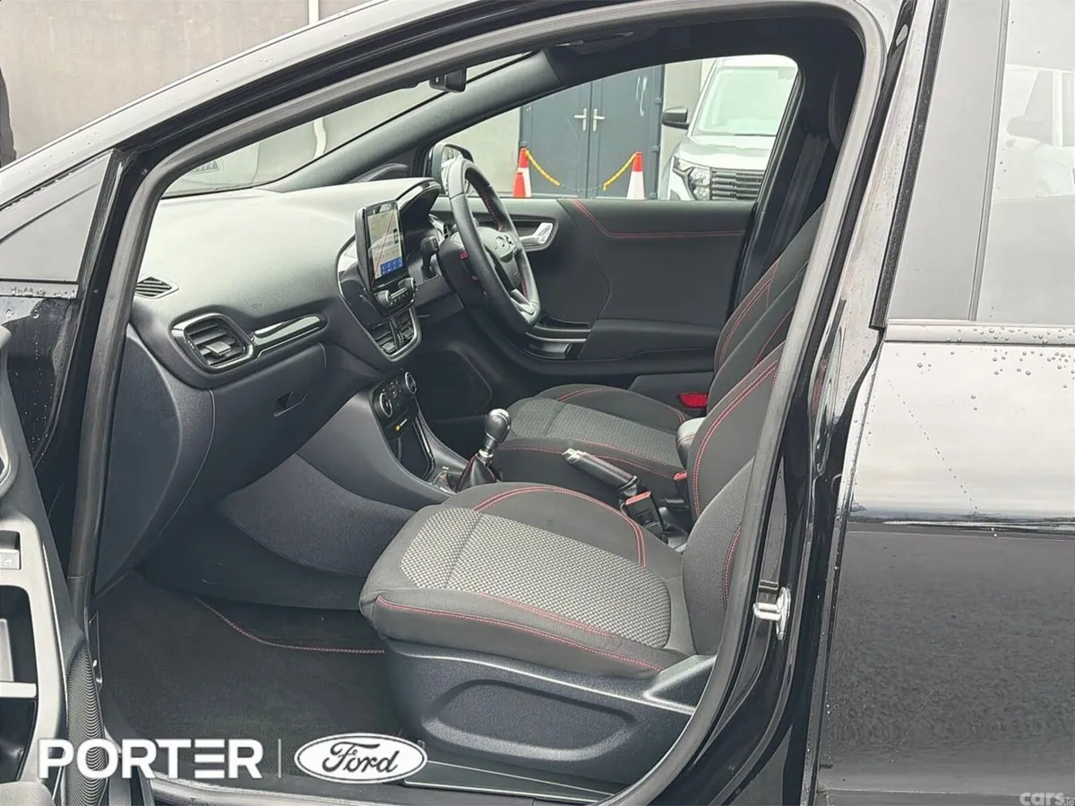 Ford Puma MPV, Petrol, 2024, Black