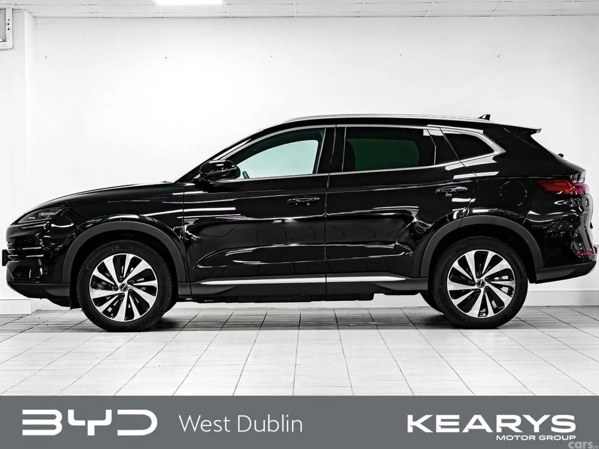 BYD SEAL U Hatchback, Petrol Plug-in Hybrid, 2026, Black