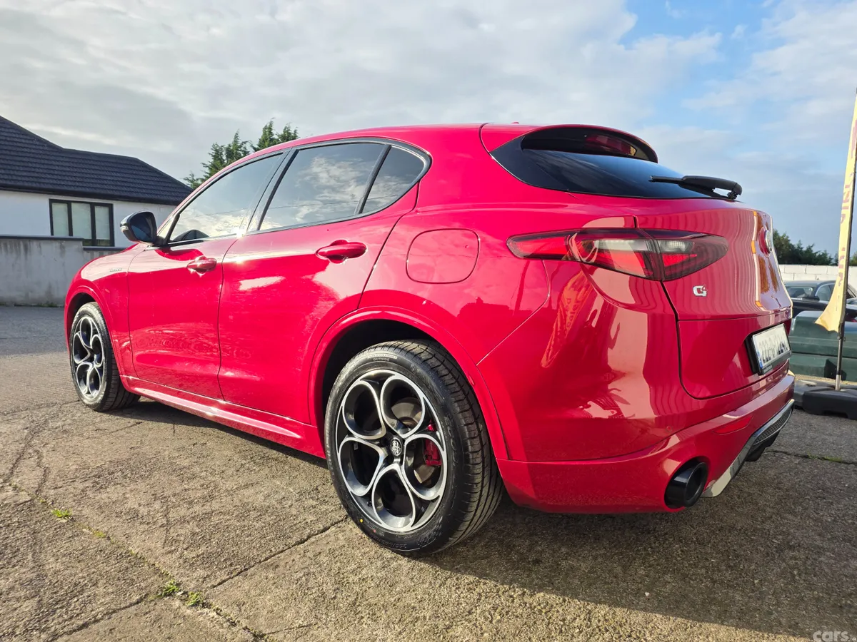 Alfa Romeo Stelvio Estate, Diesel, 2022, Red
