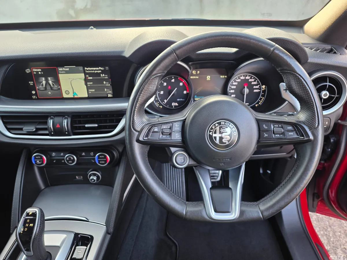 Alfa Romeo Stelvio Estate, Diesel, 2022, Red