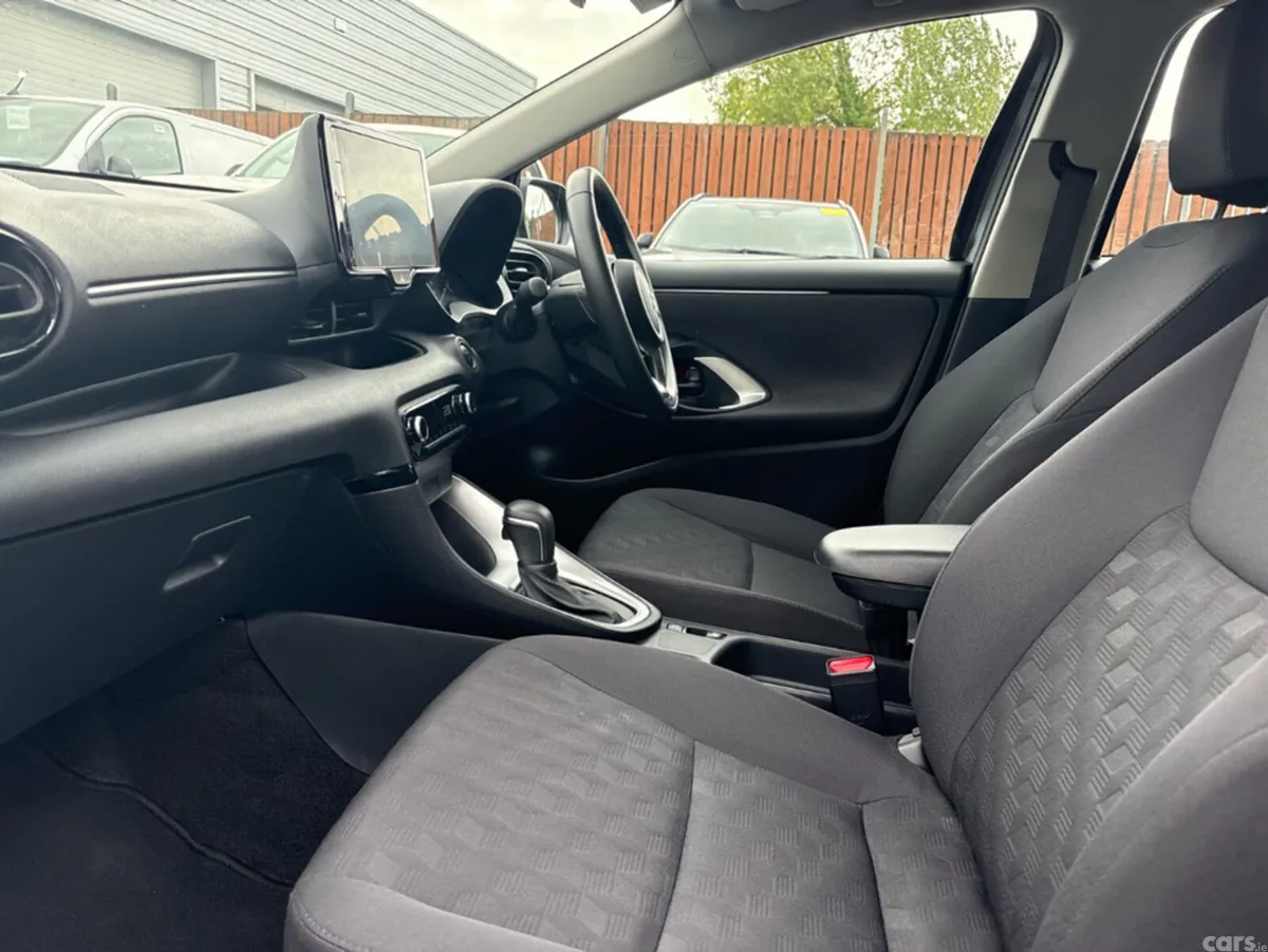 Toyota Yaris Hatchback, Petrol Hybrid, 2026, Grey