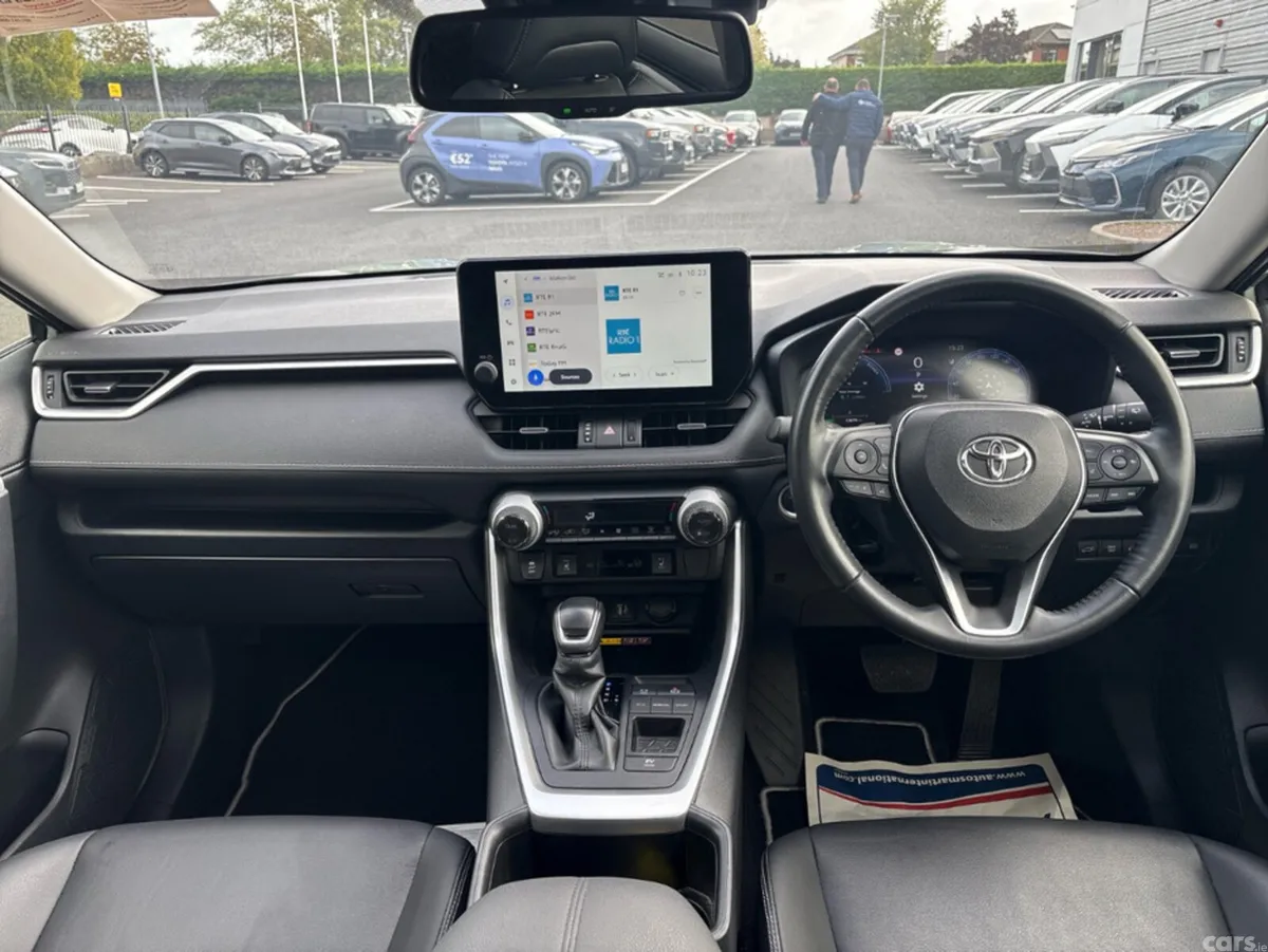 Toyota RAV4 SUV, Petrol Hybrid, 2024, Green