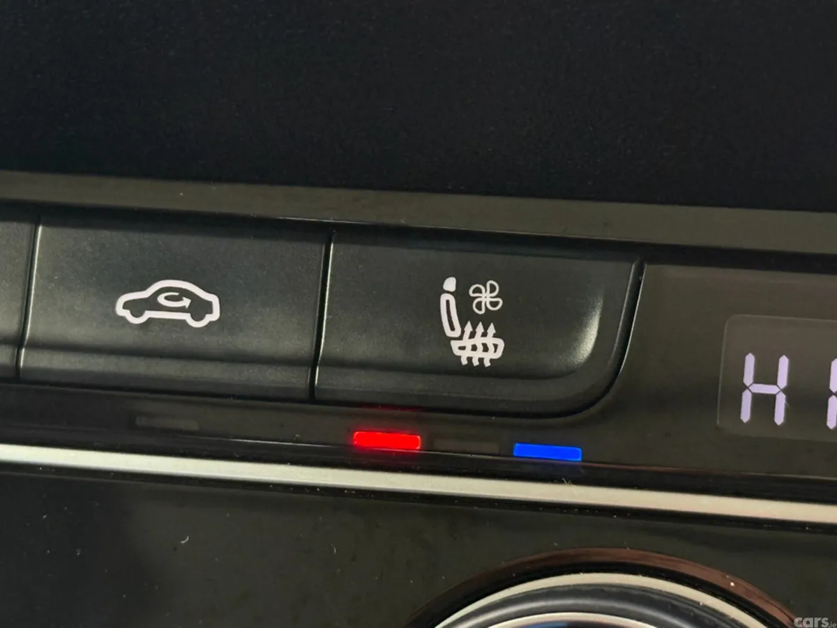 Volkswagen Passat Estate, Diesel, 2018, White