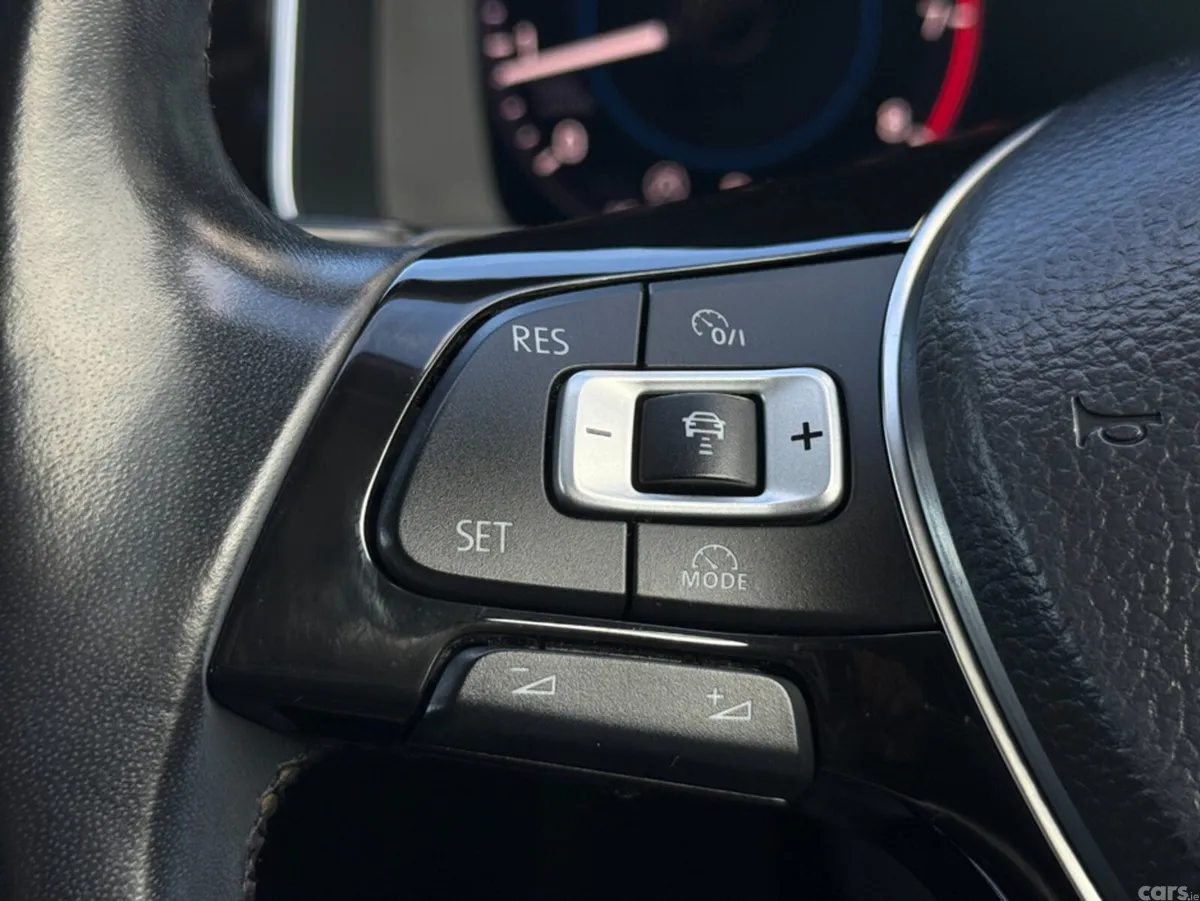 Volkswagen Golf Hatchback, Petrol, 2017, Blue
