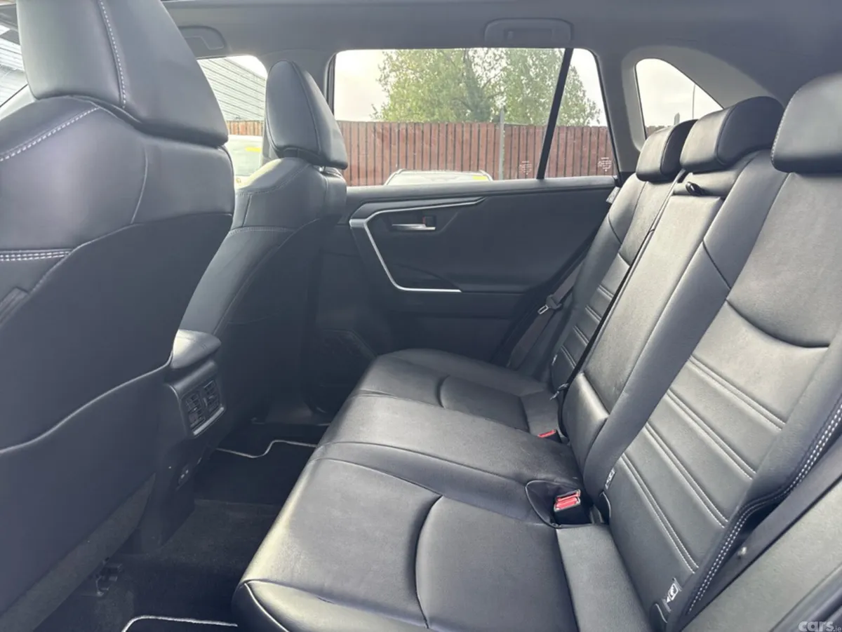 Toyota RAV4 SUV, Petrol Hybrid, 2024, Green
