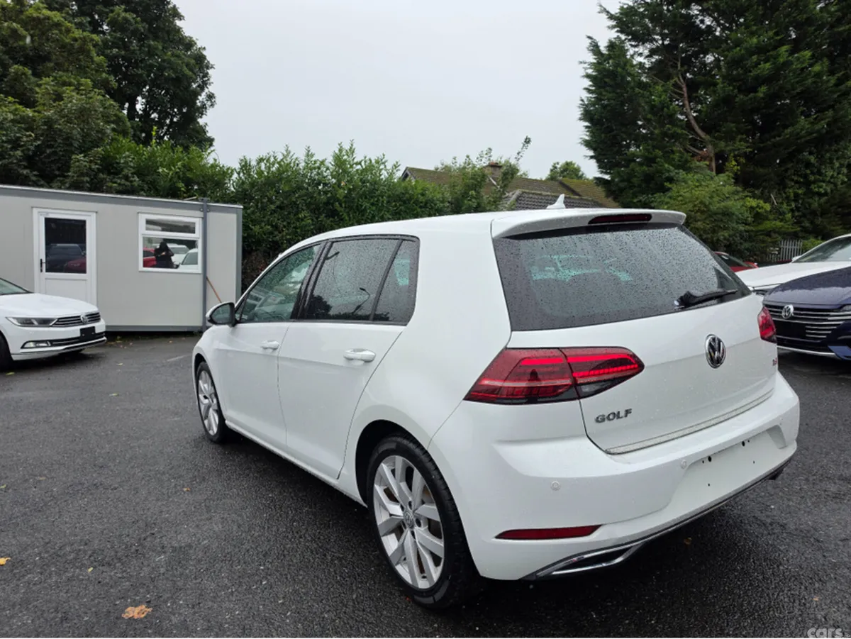 Volkswagen Golf Hatchback, Petrol, 2017, White