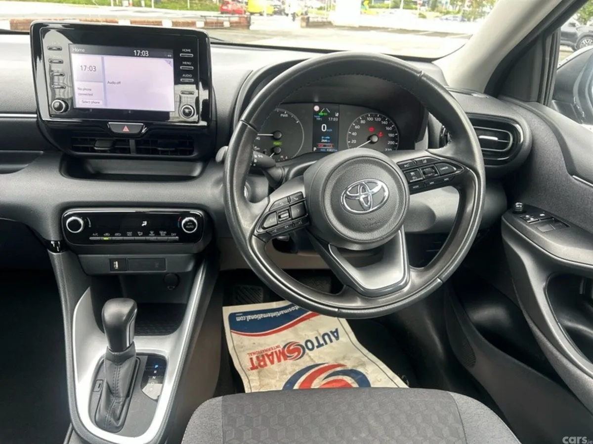 Toyota Yaris Hatchback, Petrol Hybrid, 2024, Grey