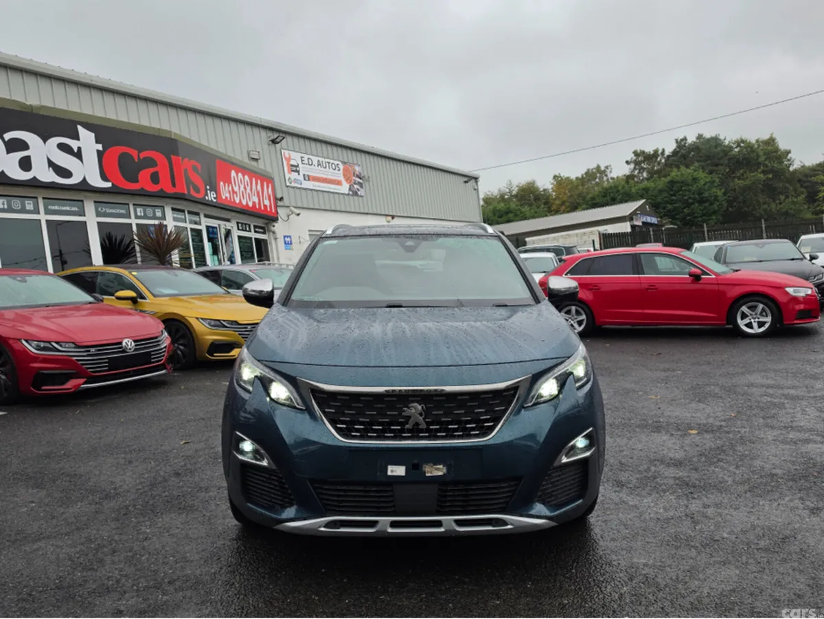Peugeot 5008 MPV, Diesel, 2018, Green
