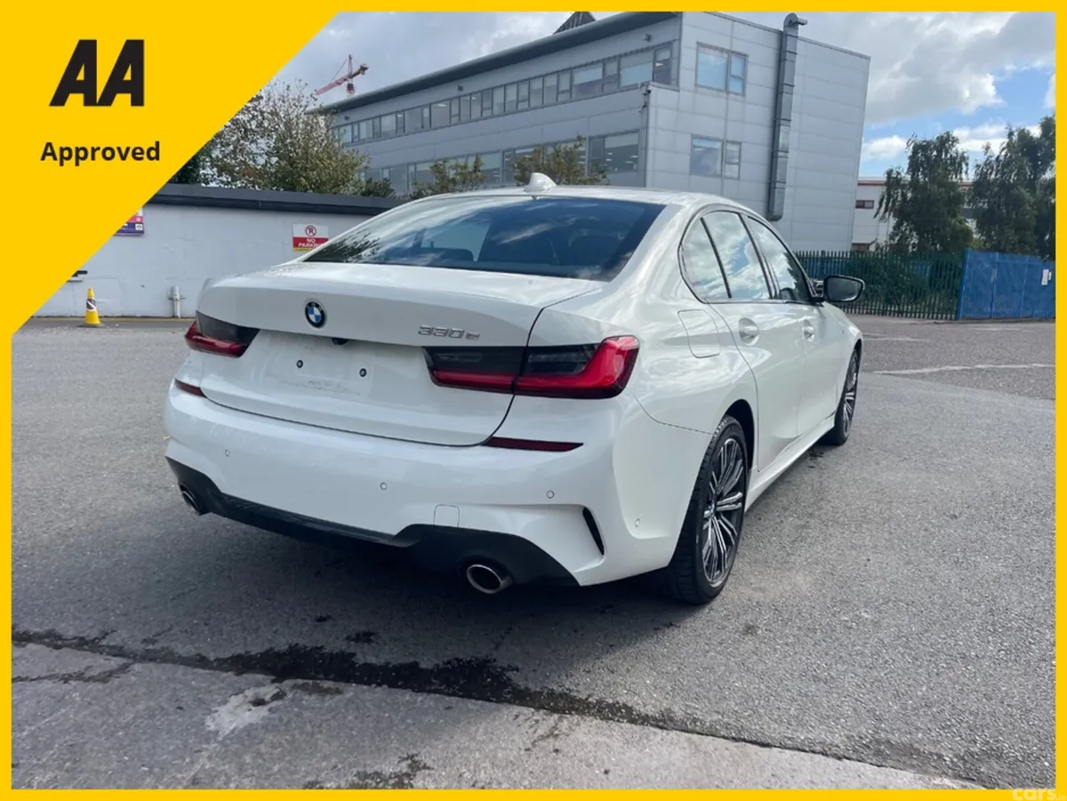BMW 3-Series Saloon, Petrol Hybrid, 2021, White
