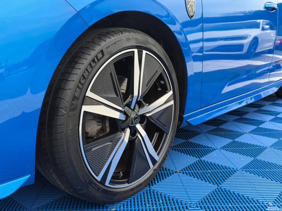 Peugeot 308 Hatchback, Diesel, 2023, Blue