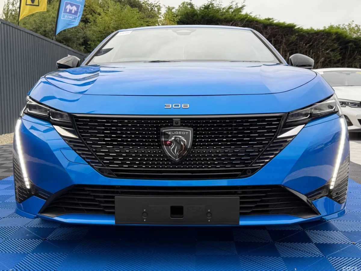 Peugeot 308 Hatchback, Diesel, 2023, Blue