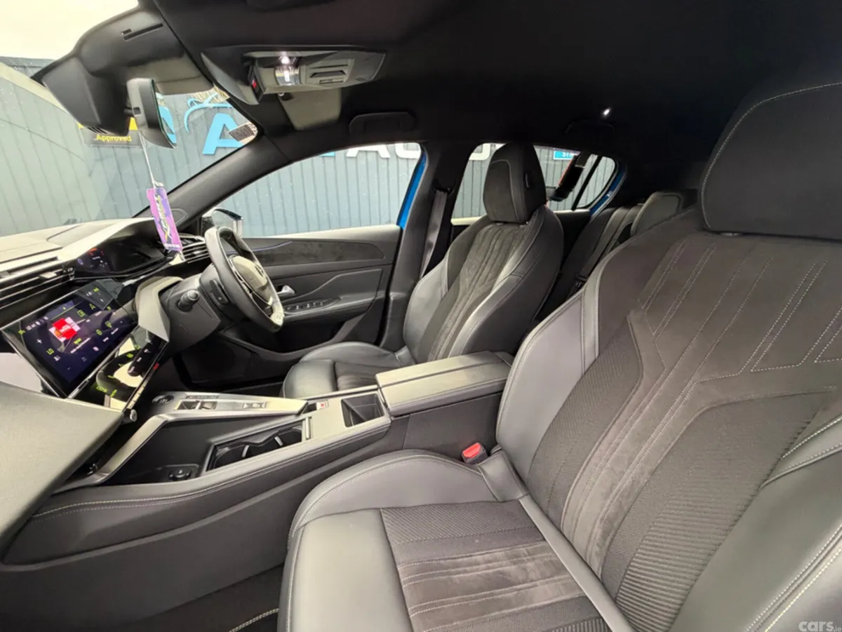 Peugeot 308 Hatchback, Diesel, 2023, Blue