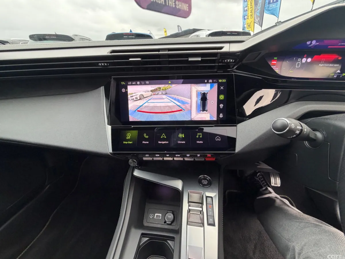 Peugeot 308 Hatchback, Diesel, 2023, Blue