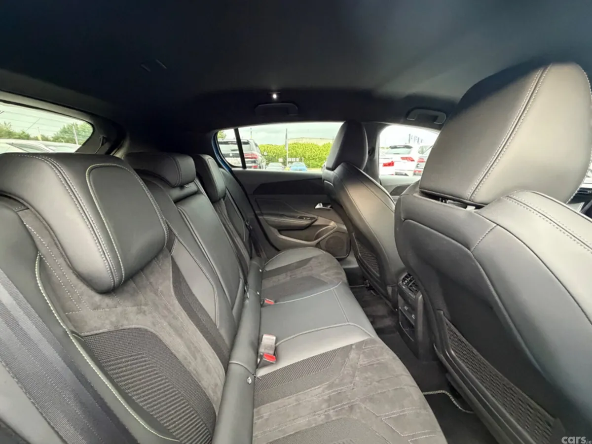 Peugeot 308 Hatchback, Diesel, 2023, Blue