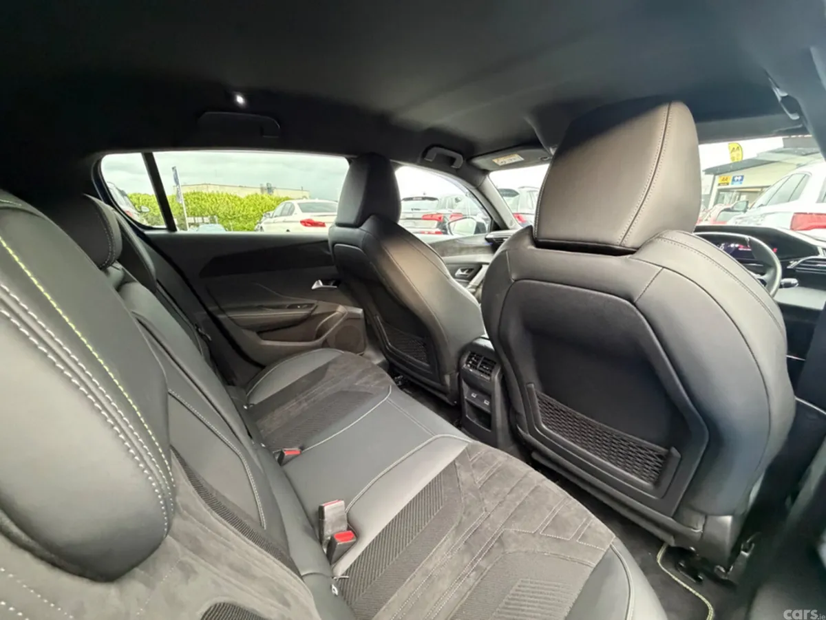 Peugeot 308 Hatchback, Diesel, 2023, Blue