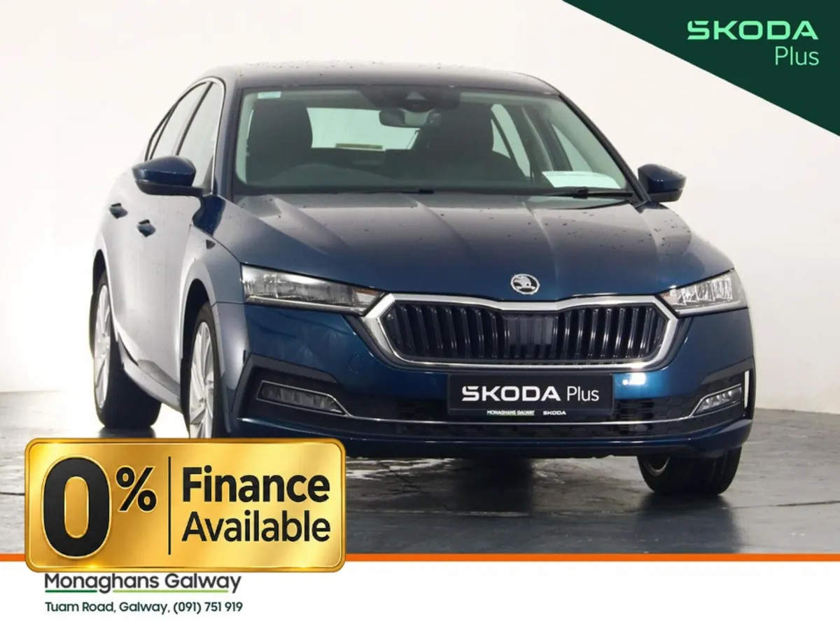 Skoda Octavia Hatchback, Diesel, 2023, Blue