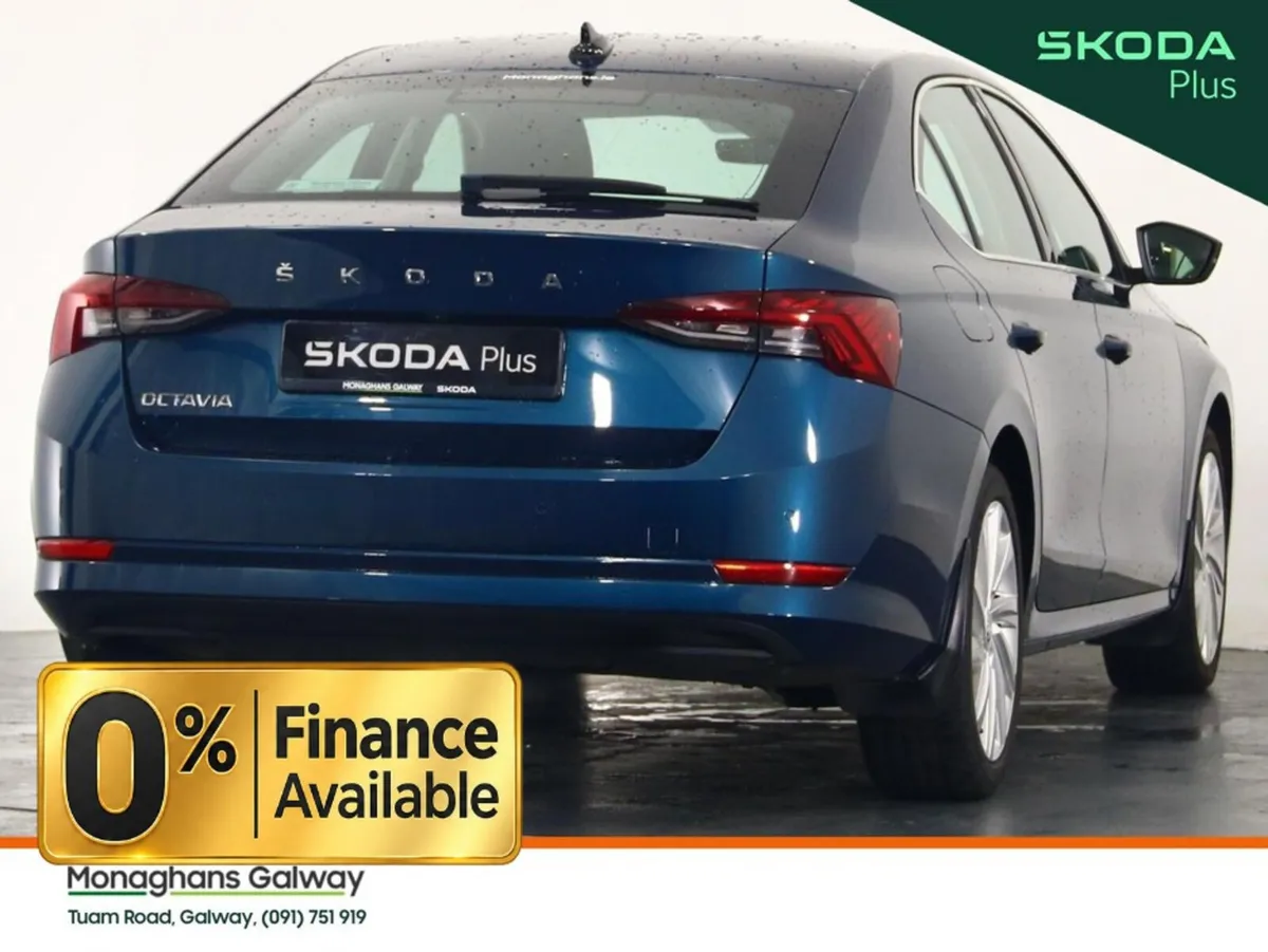Skoda Octavia Hatchback, Diesel, 2023, Blue