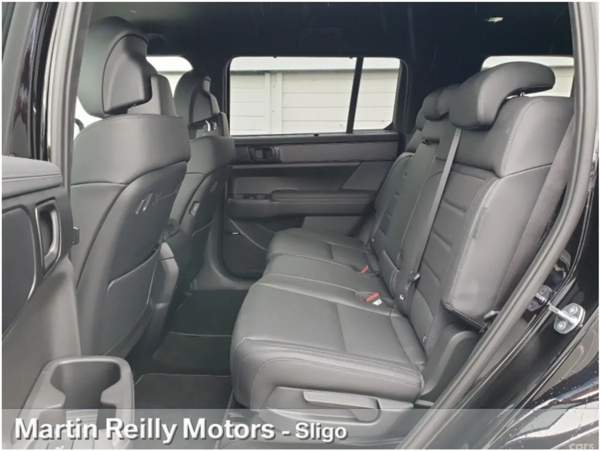 Hyundai Santa Fe SUV, Petrol Plug-in Hybrid, 2026, Black