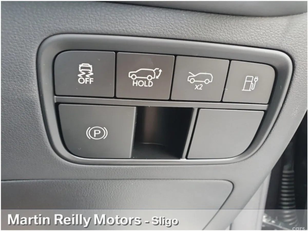 Hyundai IONIQ 9 MPV, Electric, 2026, Grey