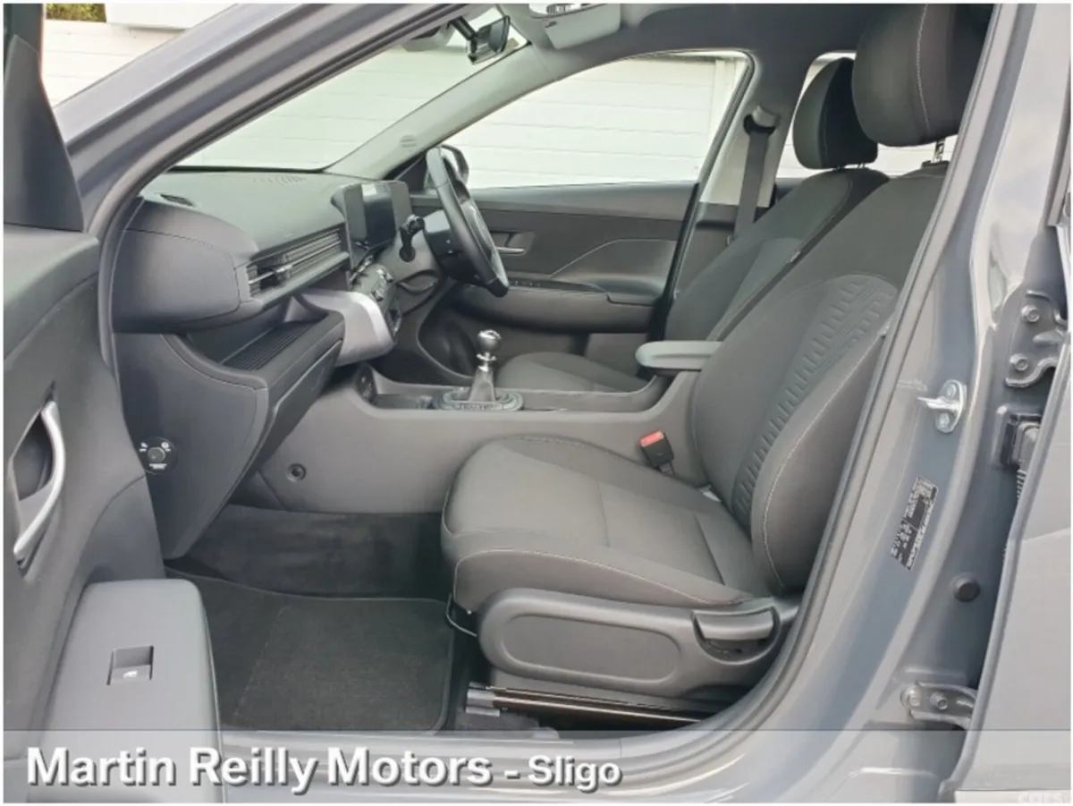 Hyundai KONA MPV, Petrol, 2026, Grey