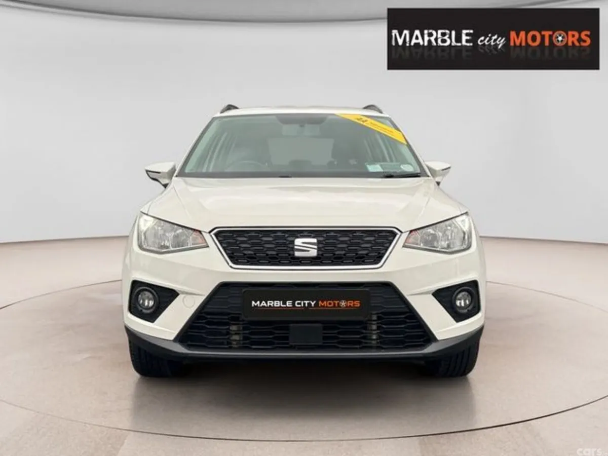 SEAT Arona Hatchback, Petrol, 2019, White