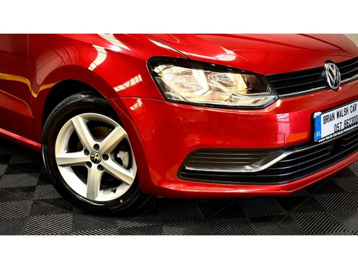 Volkswagen Polo Hatchback, Petrol, 2015, Red