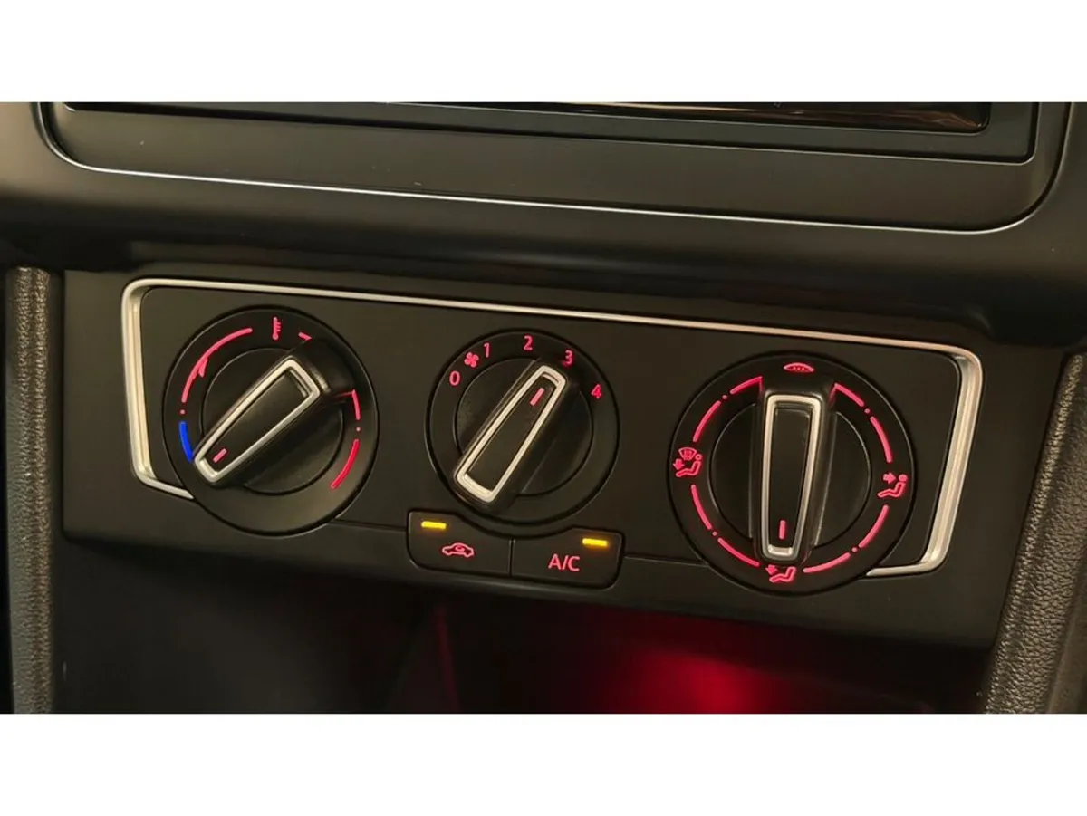 Volkswagen Polo Hatchback, Petrol, 2015, Red
