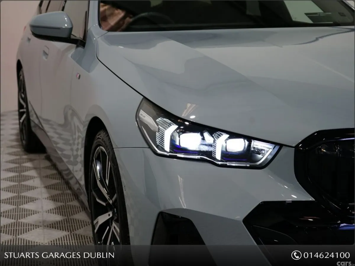 BMW 5-Series Estate, Petrol Plug-in Hybrid, 2025, Grey