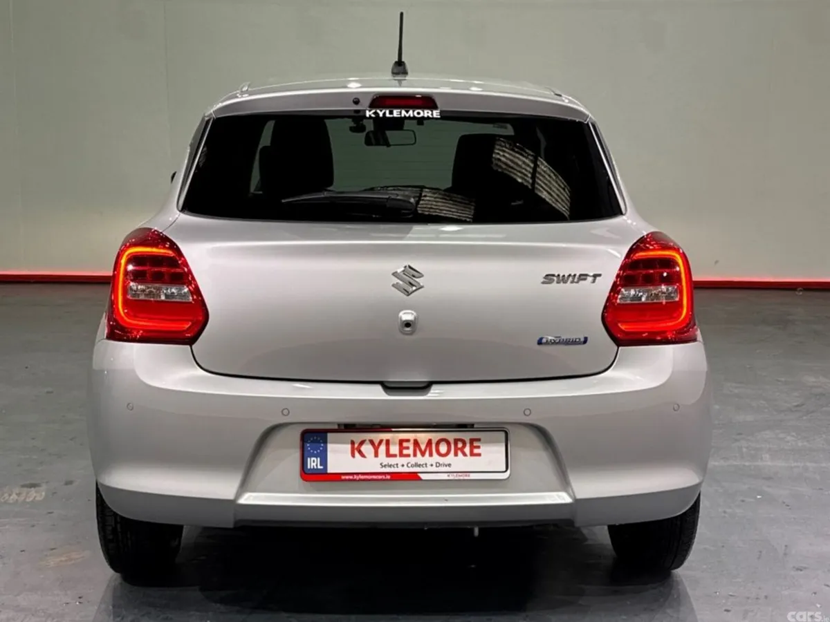 Suzuki Swift Hatchback, Petrol Hybrid, 2022, Silver
