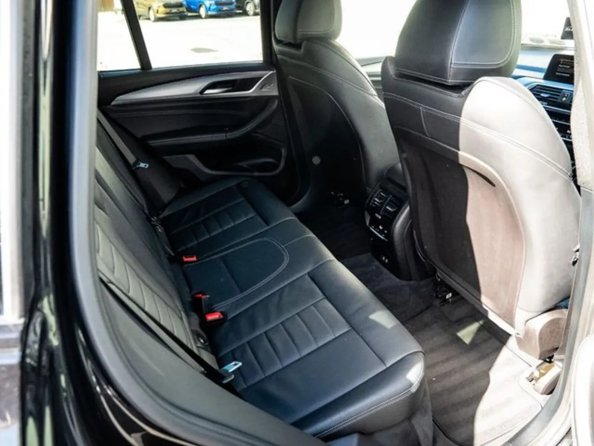 BMW X3 SUV, Petrol Plug-in Hybrid, 2021, Black