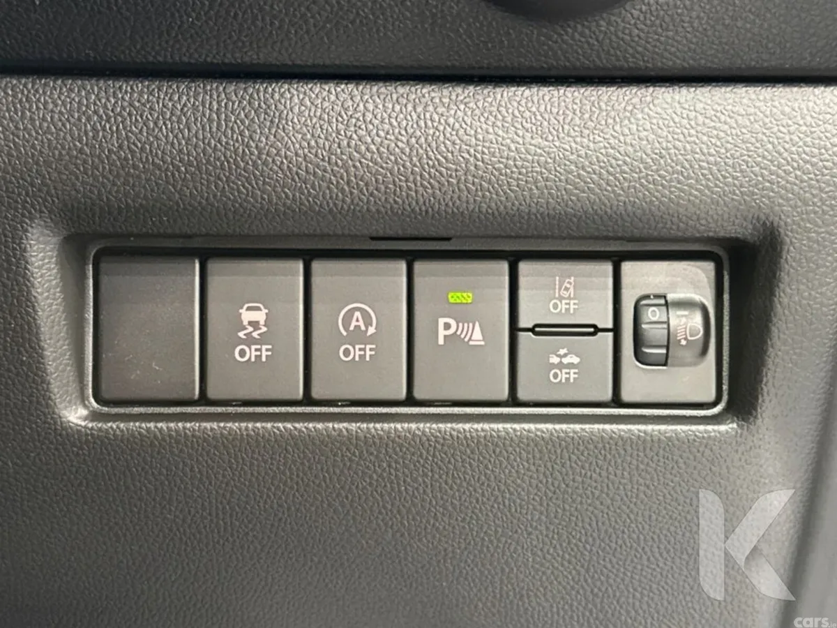 Suzuki Swift Hatchback, Petrol Hybrid, 2022, Silver