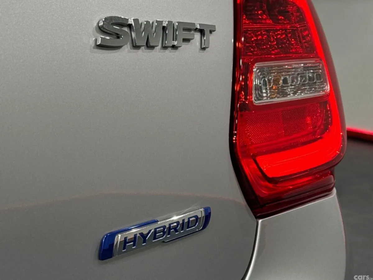 Suzuki Swift Hatchback, Petrol Hybrid, 2022, Silver